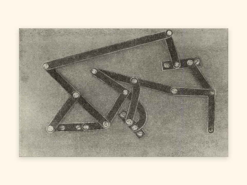 Mécanismes de Tchebyshev — Mécanisme à plusieurs leviers articulés avec deux arrêts — Modèle de Tchebychev (reproduction)