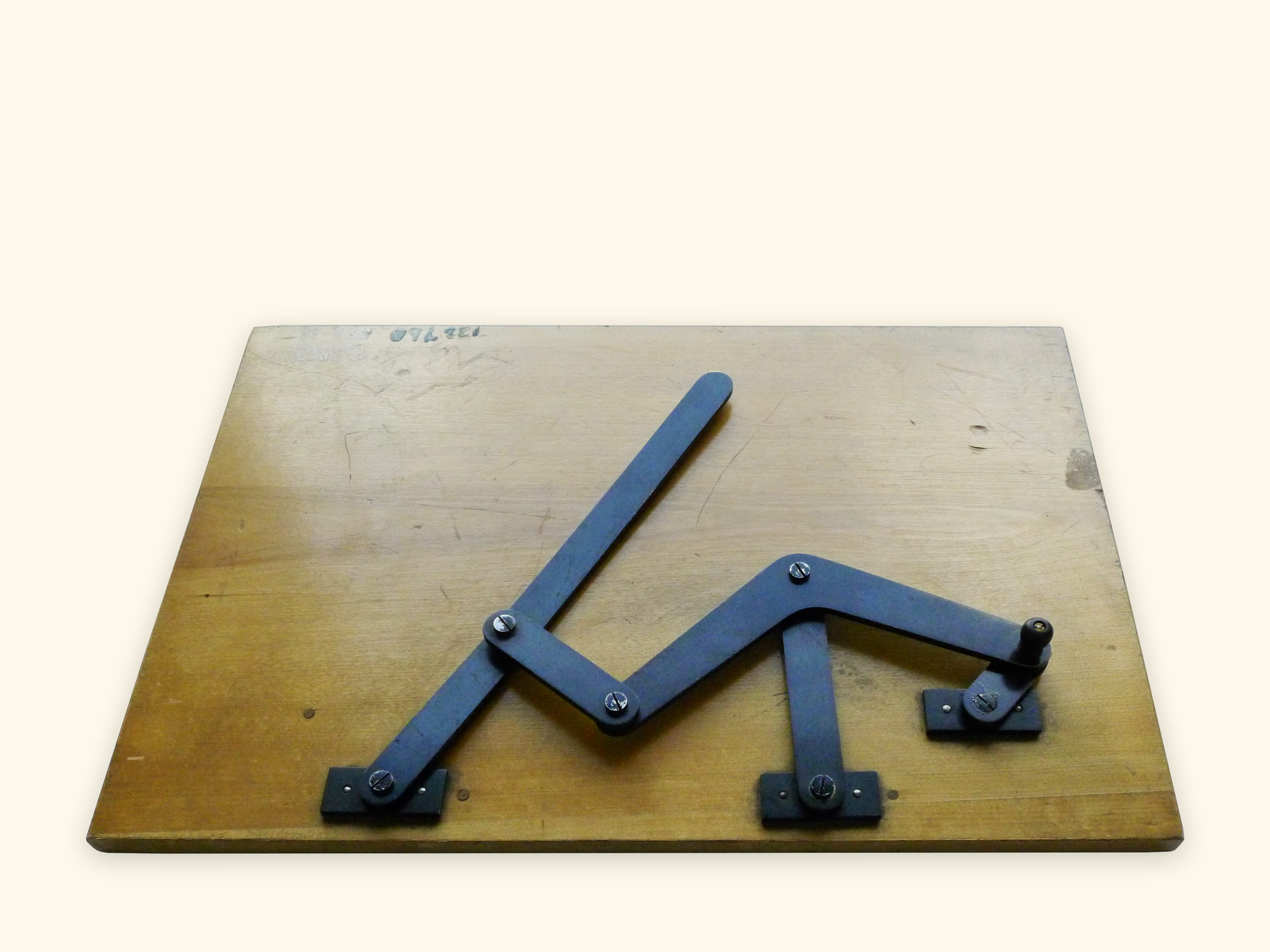 Modèle de Tchebychev (Université de St.-Pétersbourg)