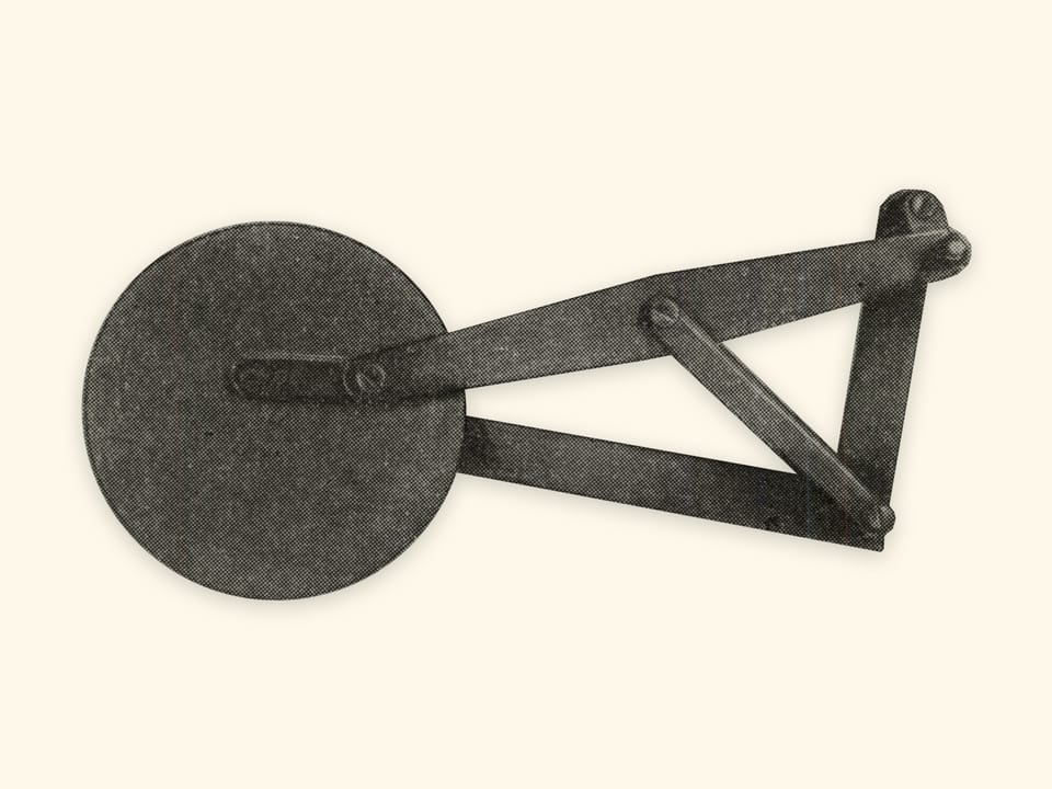 Mécanismes de Tchebyshev — Mécanisme de la manette de rotation gauche — Modèle de Tchebychev (reproduction)