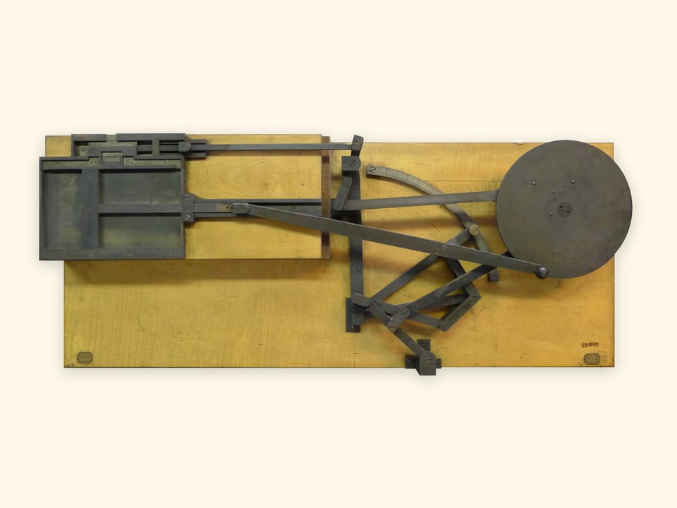Mécanismes de Tchebyshev — Mécanisme à leviers articulés de la machine à vapeur — Modèle de Tchebychev (CNAM)